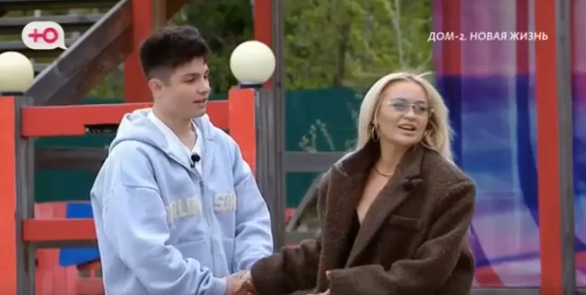 Элина Рахиимова прекратила отношения с Гурандой и перебралась в "женскую"