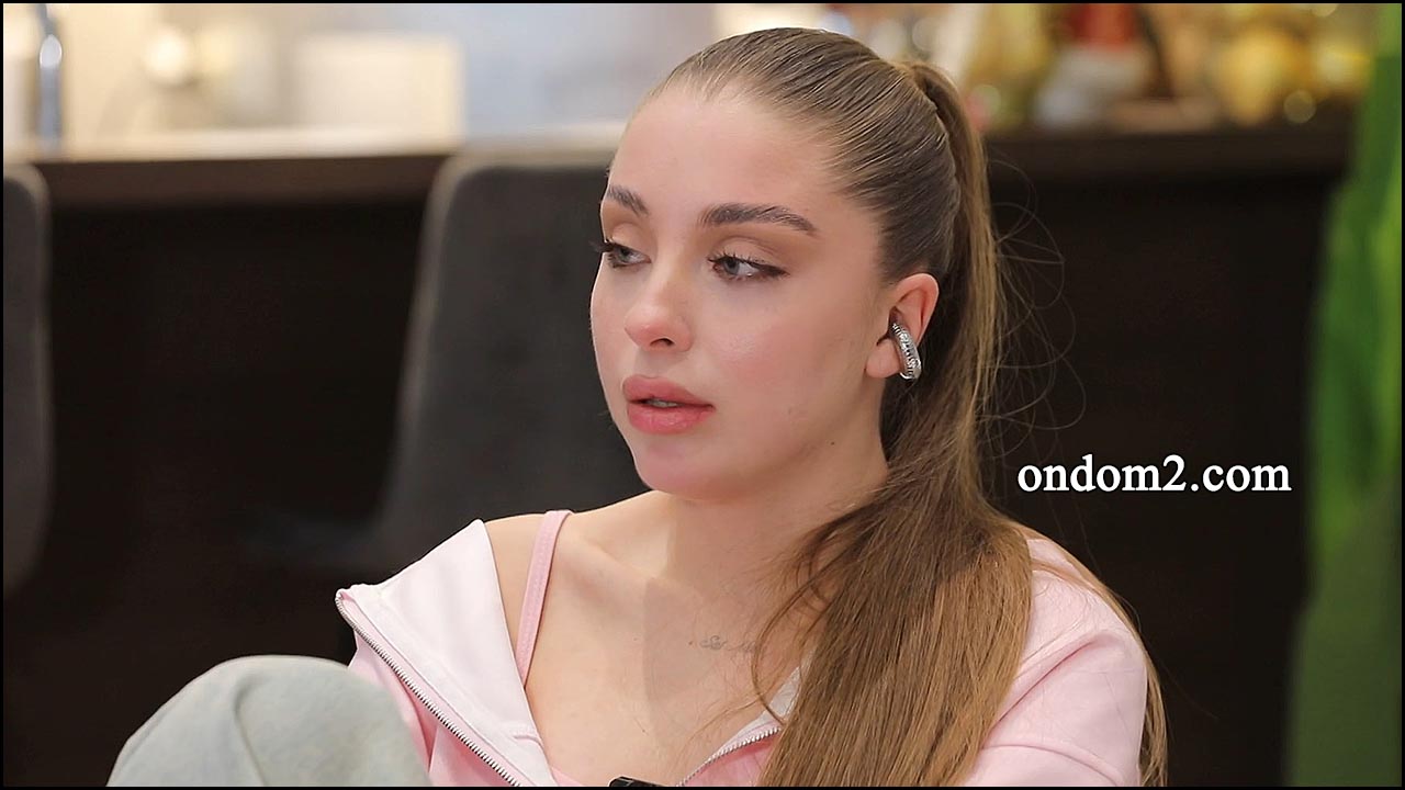 Катя Квашникова не смогла сдержать слез, когда узнала о прибытии Безверховой на Поляну.