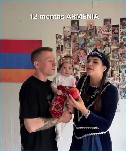 Алиана Устиненко, несмотря на разногласия с семейством Гобозовых, с радостью отмечает первую годовщину своей дочери Самуэллы.