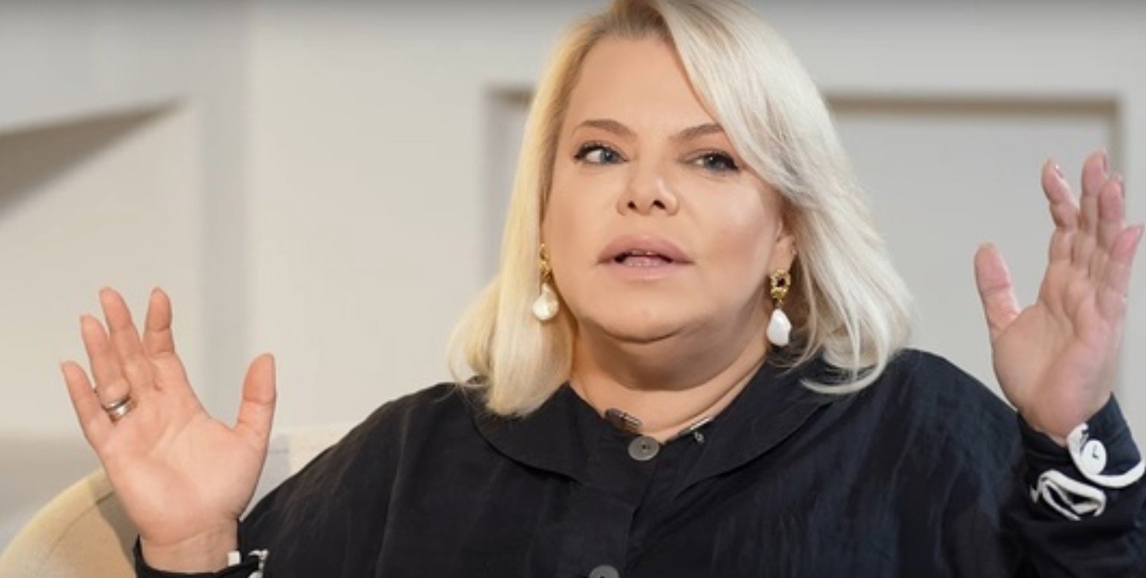 Яна Поплавская остро выразила свое мнение о деятельности Инстасамки перед общественностью.