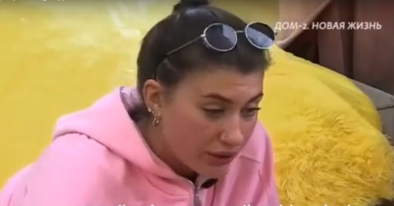 Катя Мысикова негативно повлияла на репутацию конкурса "Новые имена" и была исключена из участия.