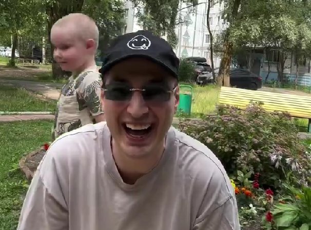 Иосиф Оганесян заявил, что не планирует покидать жилище Татьяны Щербаковой.