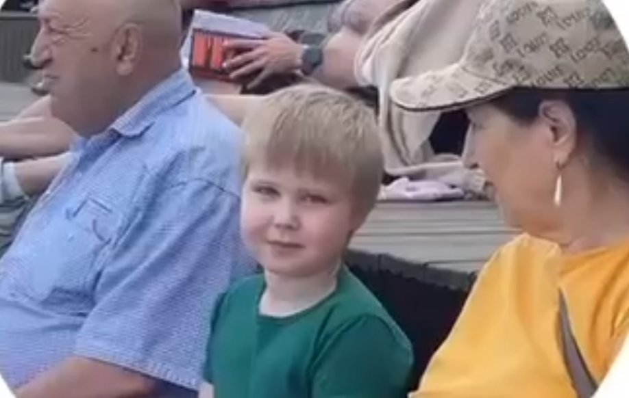 У отца Иосифа Оганесяна получилось передать внука Саше Черно.