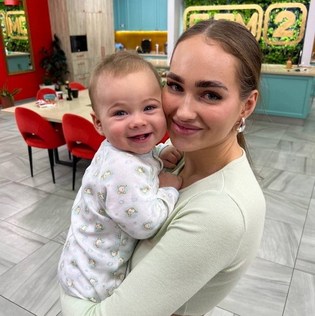 Салибекова обеспокоена легкомысленным поведением своей матери.