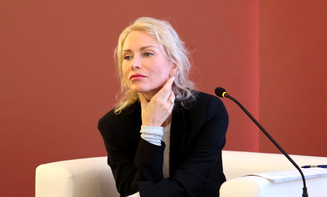Екатерина Гордон сообщила о попытках Романа Товстика завлечь ее на свою сторону.