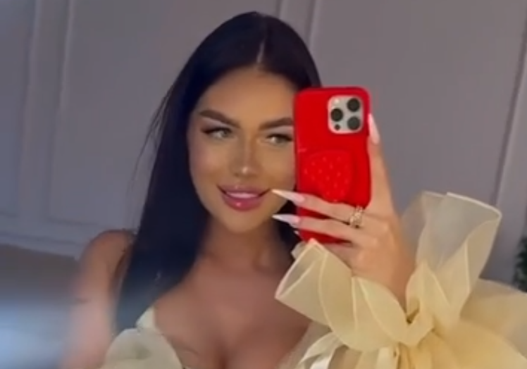 Екатерина Скалон встретила 28 лет с Безусом в ресторане