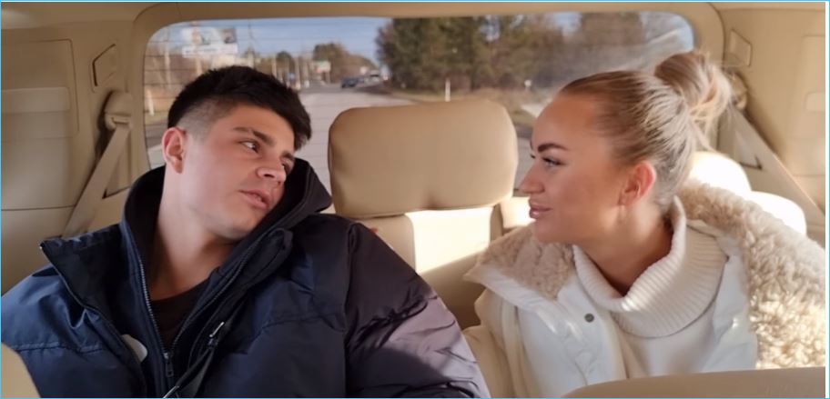 Элина Рахимова плачет от счастья или от унижения, спорят зрители Дома 2