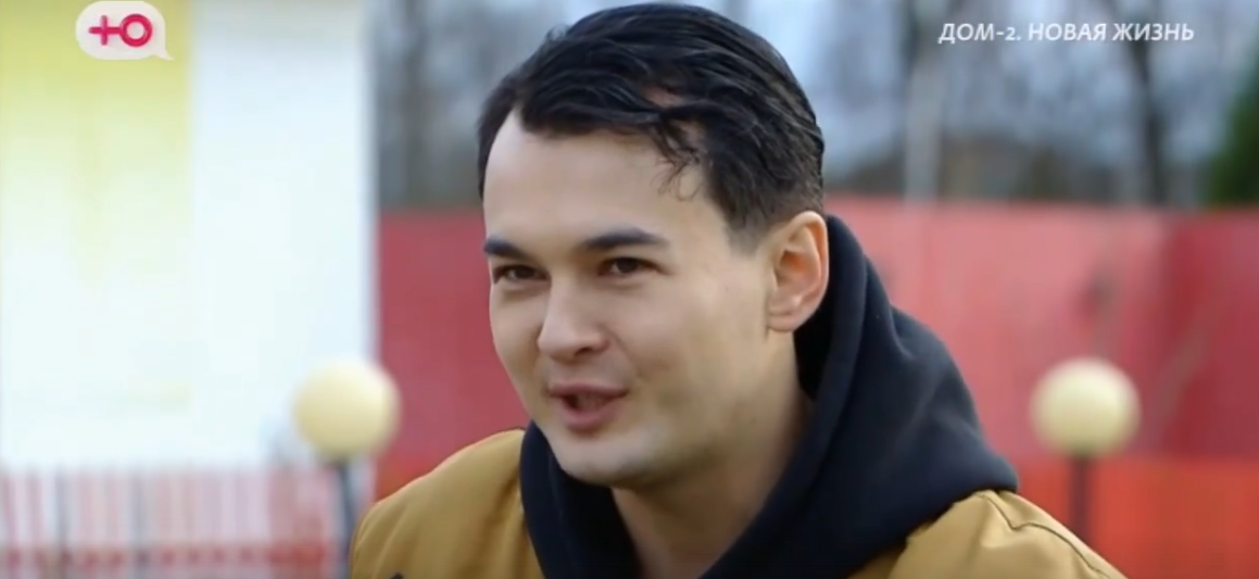 Антон Беккужев разрешил Виктории Салибековой носить лосины