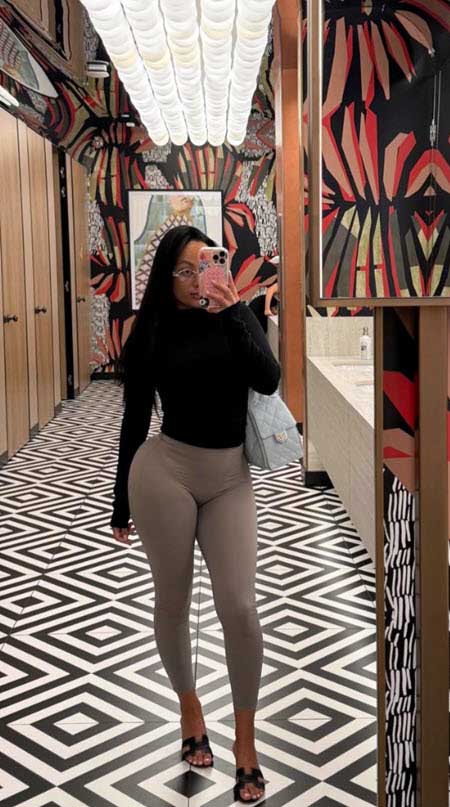 Мэри Кулешова довольна результатами операции по липомоделированию тела