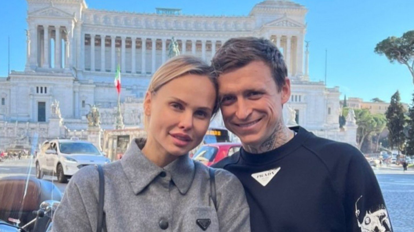 В Сети появились слухи об изменах Павла Мамаева Надежде Санько