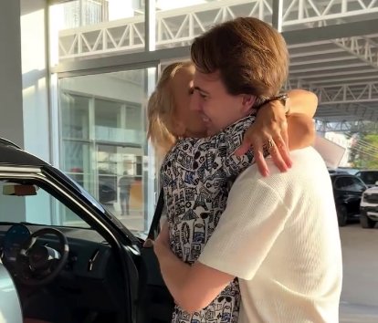 Ирина Агибалова похвасталась подарком сына - новым автомобилем