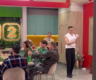 Одна участница Дома 2 могла изменить мужу, сообщает Антон Беккужев