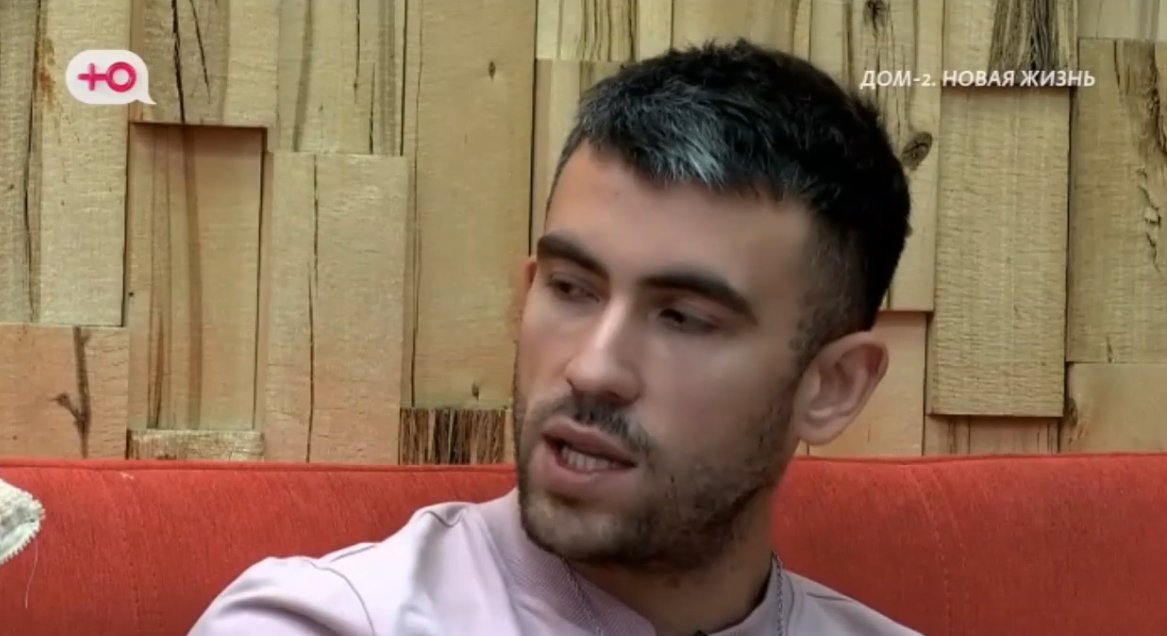 Игорь Григорьев считает, что живет среди свиней