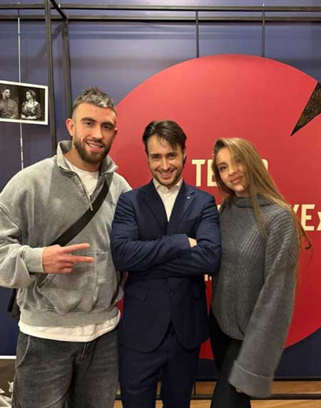 Алексей Безус стал артистом театра