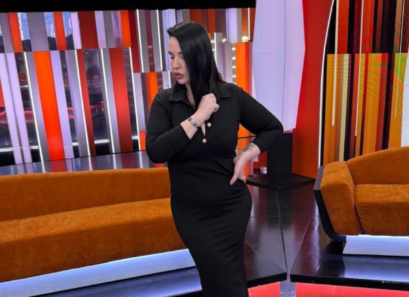 Произошел жуткий скандал у Саши Черно и хейтеров на шоу "Пусть говорят"