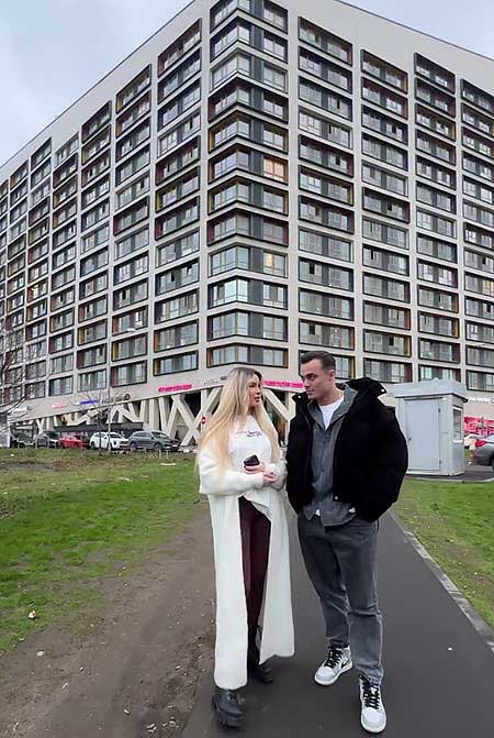 Алексей Купин навестил Настю Голд в ее апартаментах
