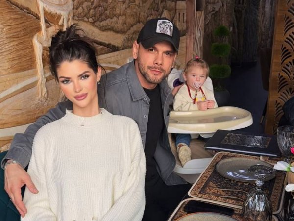 Анна Самонина получила угрозы от Максима Евстропова забрать ребёнка