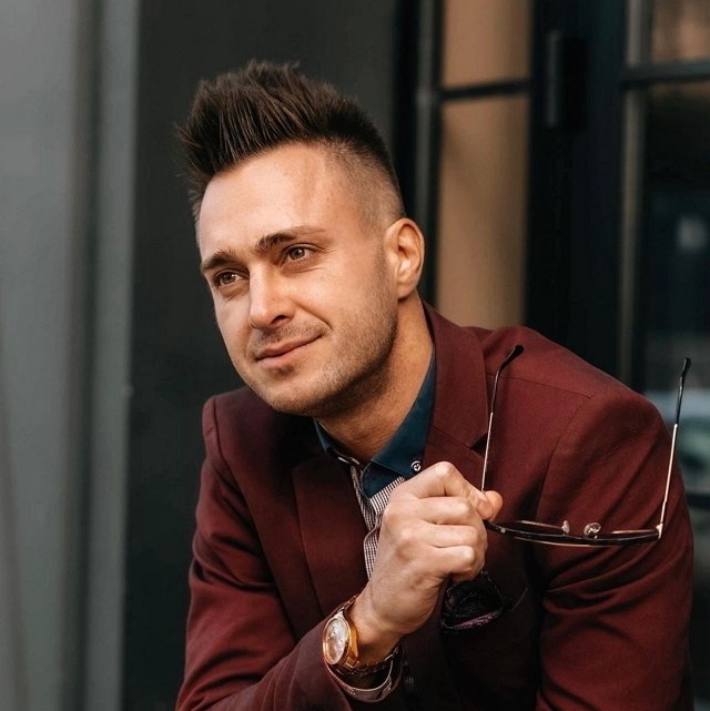 Алексей Безус нашёл паспорт Элины Рахимовой