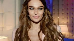 Сын Алены Водонаевой считает, что маме стоит одеваться соответственно возрасту