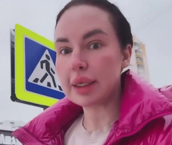 Саша Черно устроила скандал с бабушкой в поликлинике