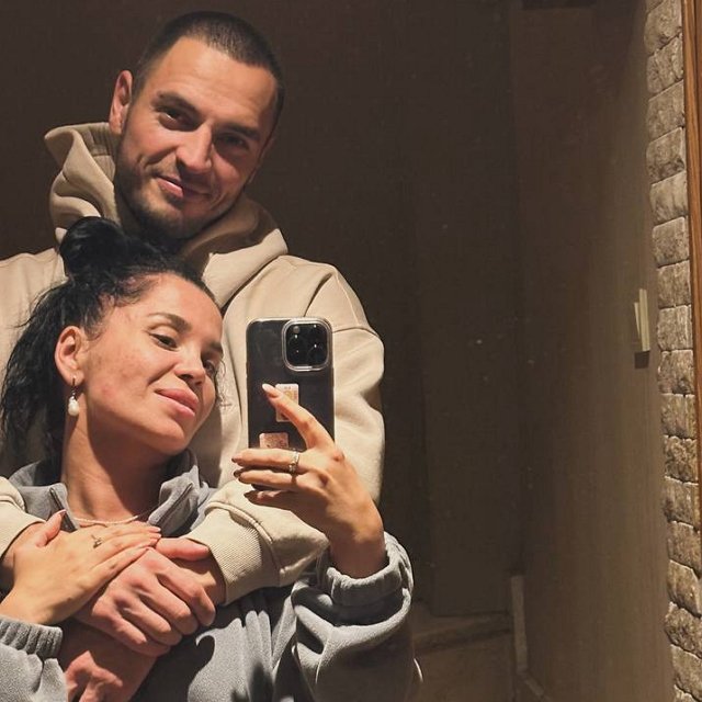 Юлия Колисниченко и ее парень попробовали чай мате вместе.