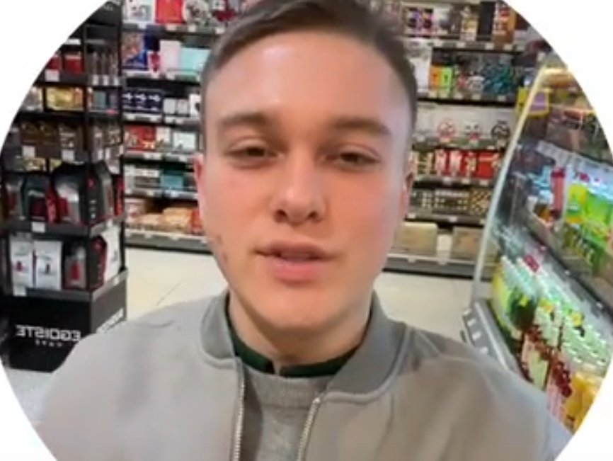 Артём Гавришов собирает деньги на букет для Вероники