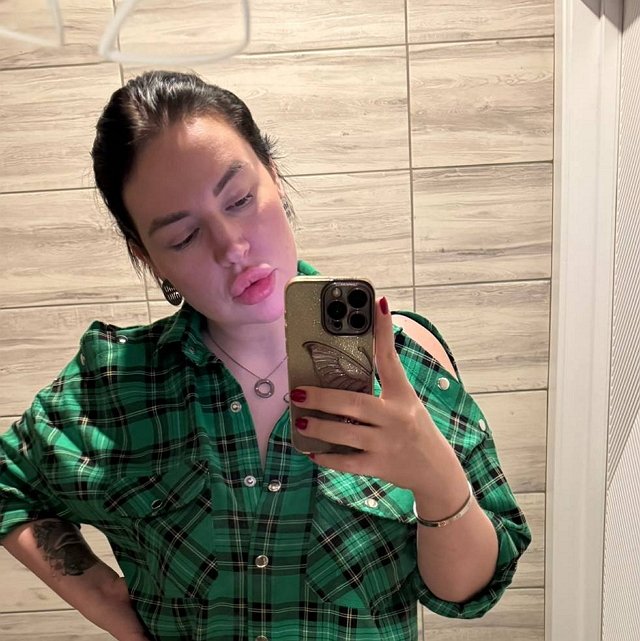 Александра Черно хочет выйти замуж за богатого поклонника