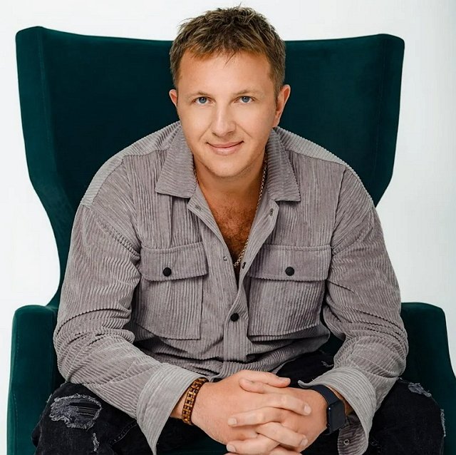 Илья Яббаров рыдает и хочет вернуть Елену Тепловодскую