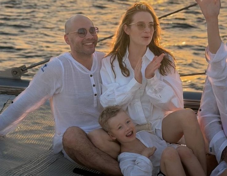 Андрей Черкасов просит зрителей Дома 2 жаловаться другим ведущим - он в отпуске