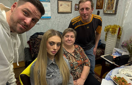 Альберт Гракович познакомил Ксению Карпову с родственниками и друзьями