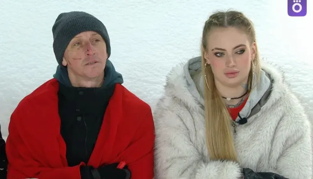 Ксения Карпова за день успела расстаться с Альбертом, объявить себя парой с другим парнем и с тем уже рассталась