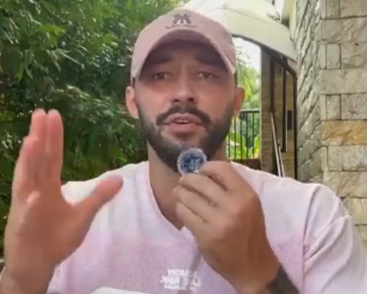 Саймон Марданшин поддался желаниям, закрутив роман с замужней женщиной