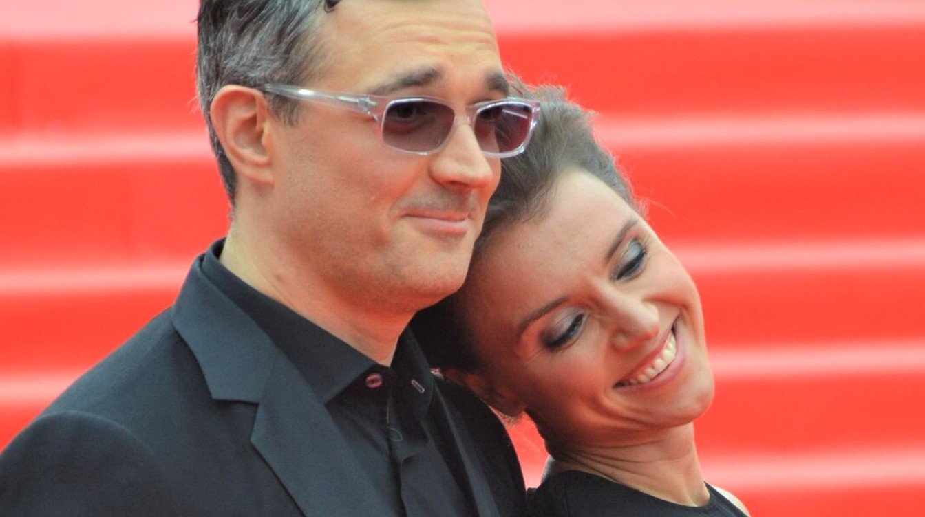 В Сети обсуждают возможные причины развода Бероева и Алферовой