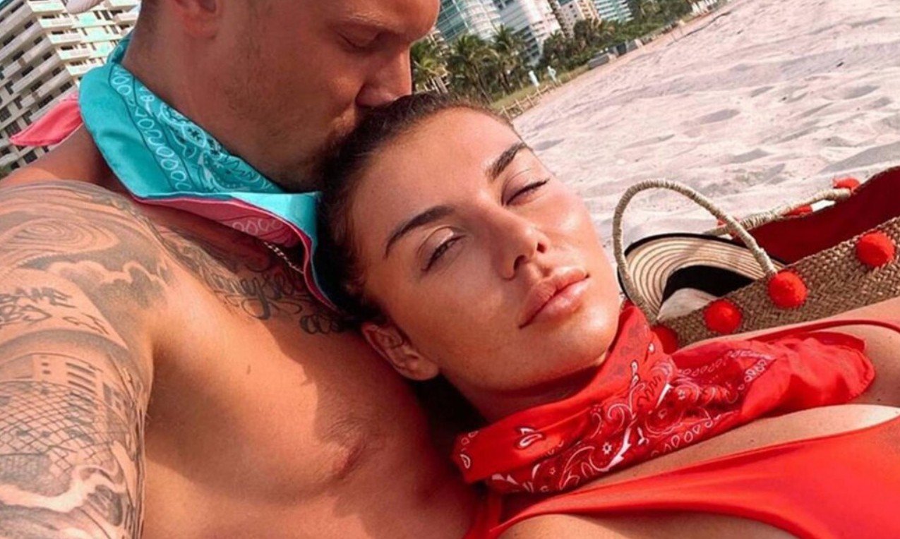 Анну Седокову ждут в суд по рассмотрению дела об имуществе бывшего мужа