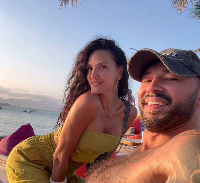 Саймон Марданшин намекает на странное расставание с девушкой