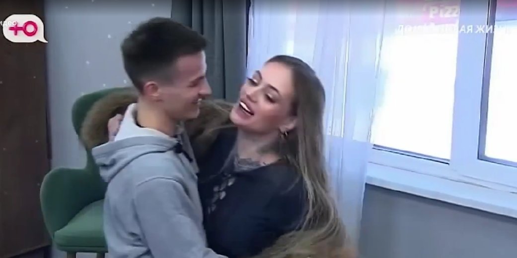 Ксения Карпова через суд может забрать у мужа Алексея ребёнка