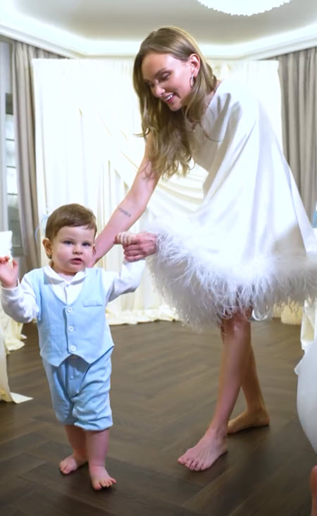 Сыну Курбана Омарова и брату Теоны исполнился 1 год