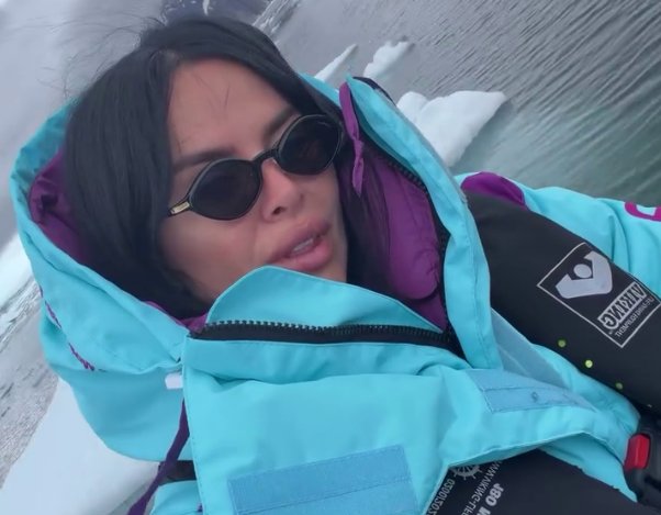 Виктория Романец поделилась кадрами из путешествия в Антарктиду