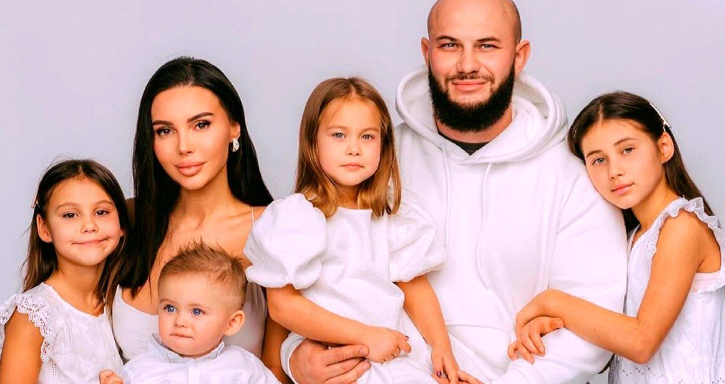 Оксана Самойлова ответила на вопрос о месте проживания детей после развода