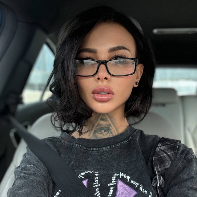 Элина Рахимова вновь подставила Клавдию Безверхову