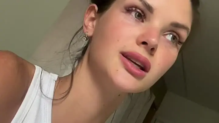 Анна Евстропова: Больше не могу