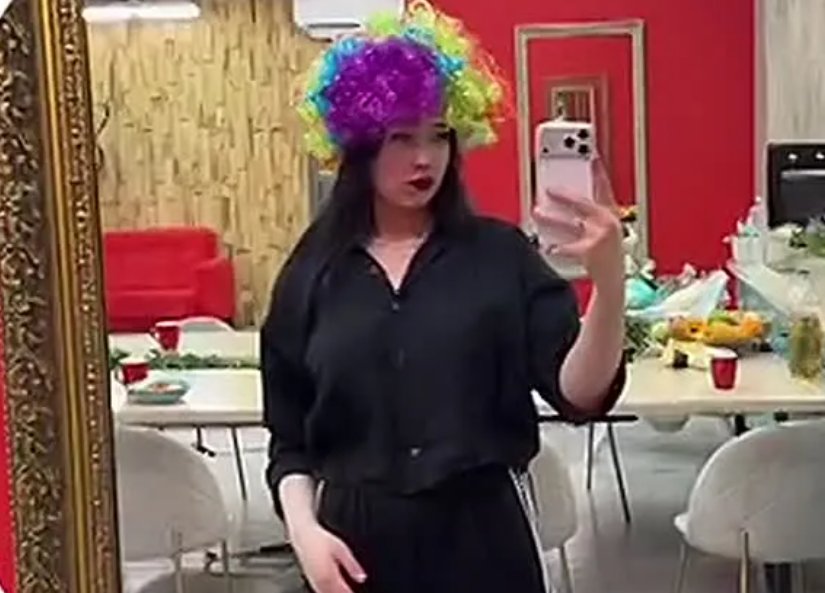 Дарье Виноградовой испортили платье