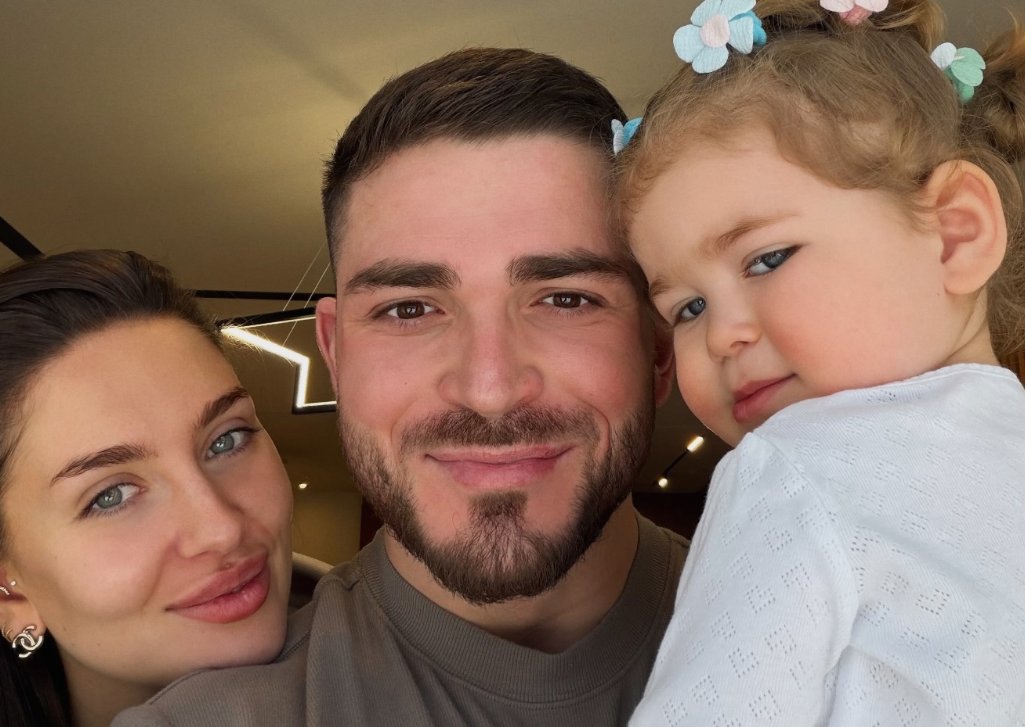 Роман Капаклы остался один после отъезда жены с ребёнком в Ереван