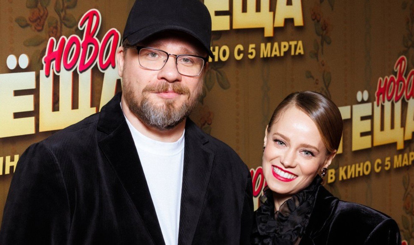 В Сети появились слухи о беременности жены Гарика Харламова