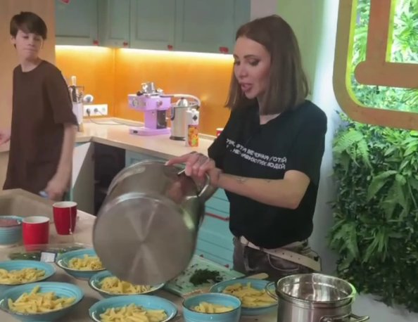 Клавдия Безверхова из изгоев выбилась в лидеры, сообщает Степан Карпов