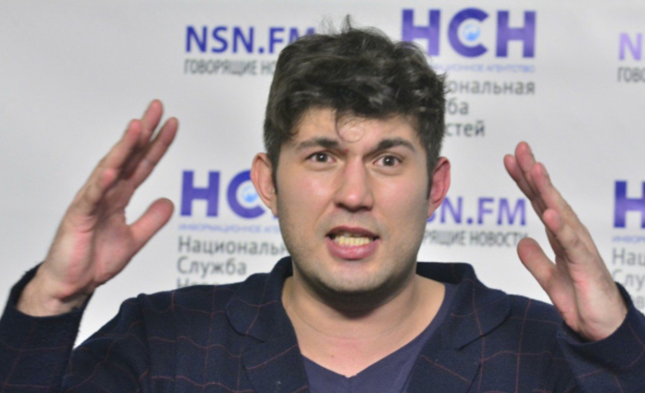 Сын Бари Алибасова опроверг рукоприкладство по отношению к жене