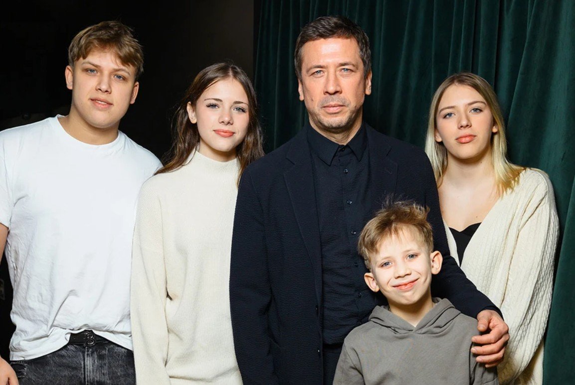 Андрей Мерзликин рассказал о своих родительских буднях