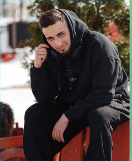 Для Руслана Асланова – женщин много, а он – один