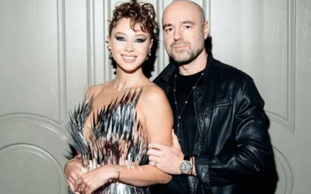 Возлюбленный Полины Дибровой официально свободен