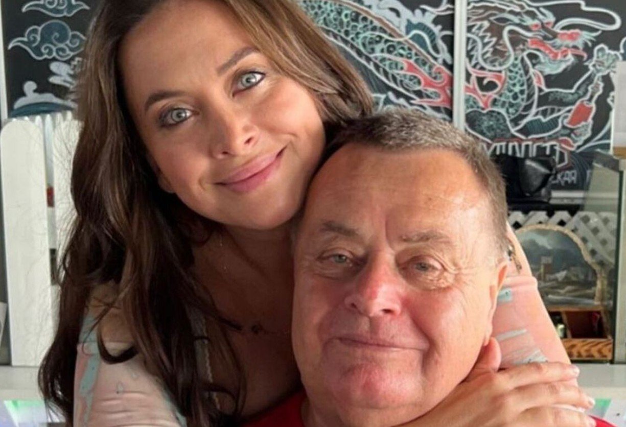 Отец Жанны Фриске объяснил затопление квартиры младшей дочери